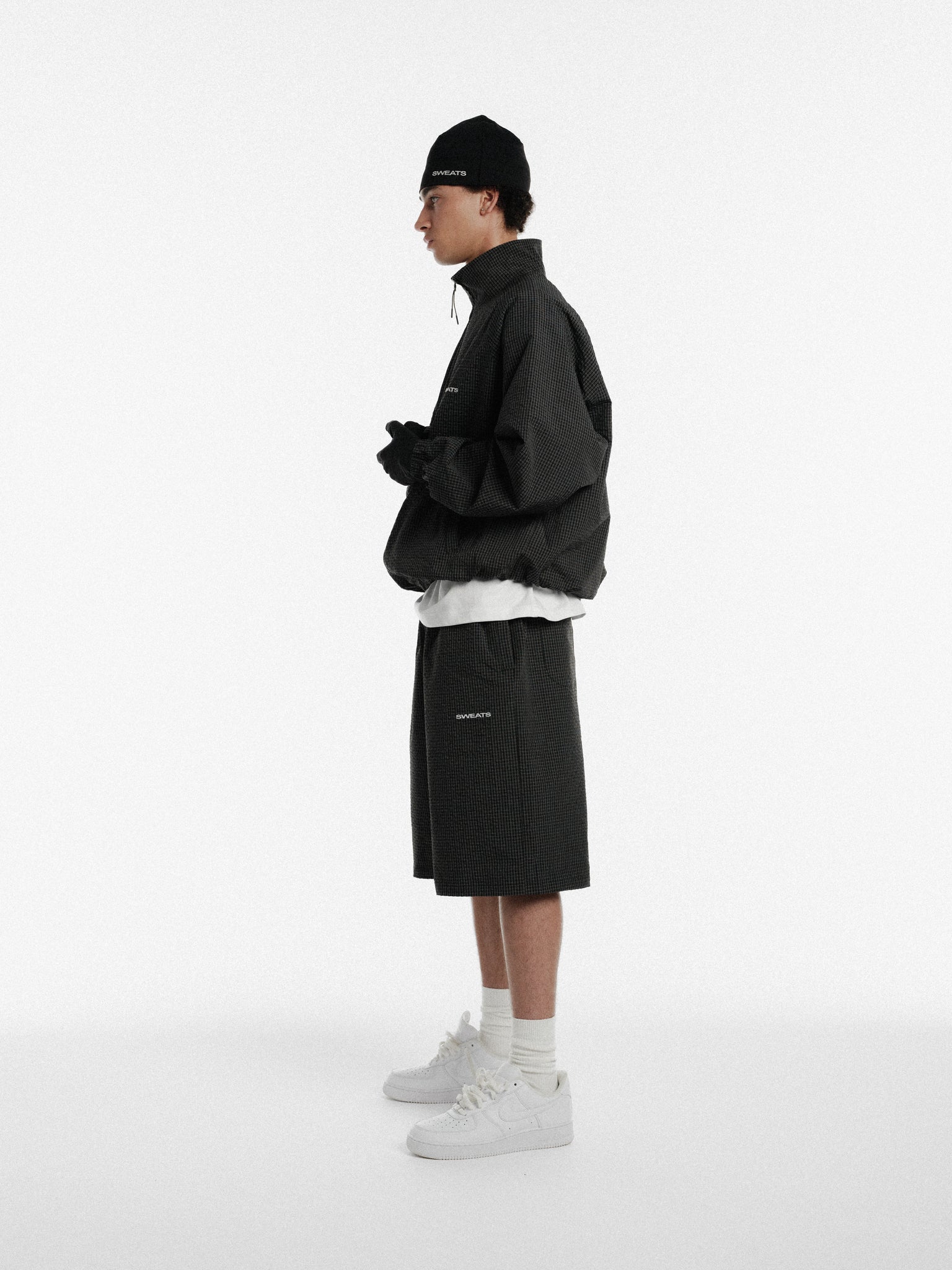 CHECKERED TRACK SHORT - BLACK/WHITE - Image 5