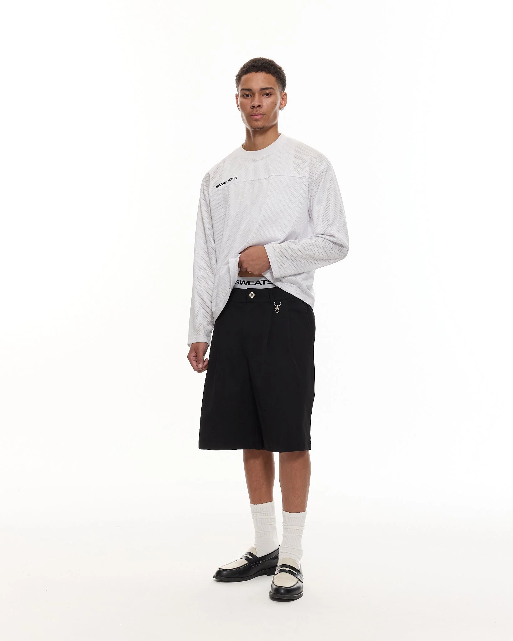 PLEATED SHORTS - BLACK - Image 10