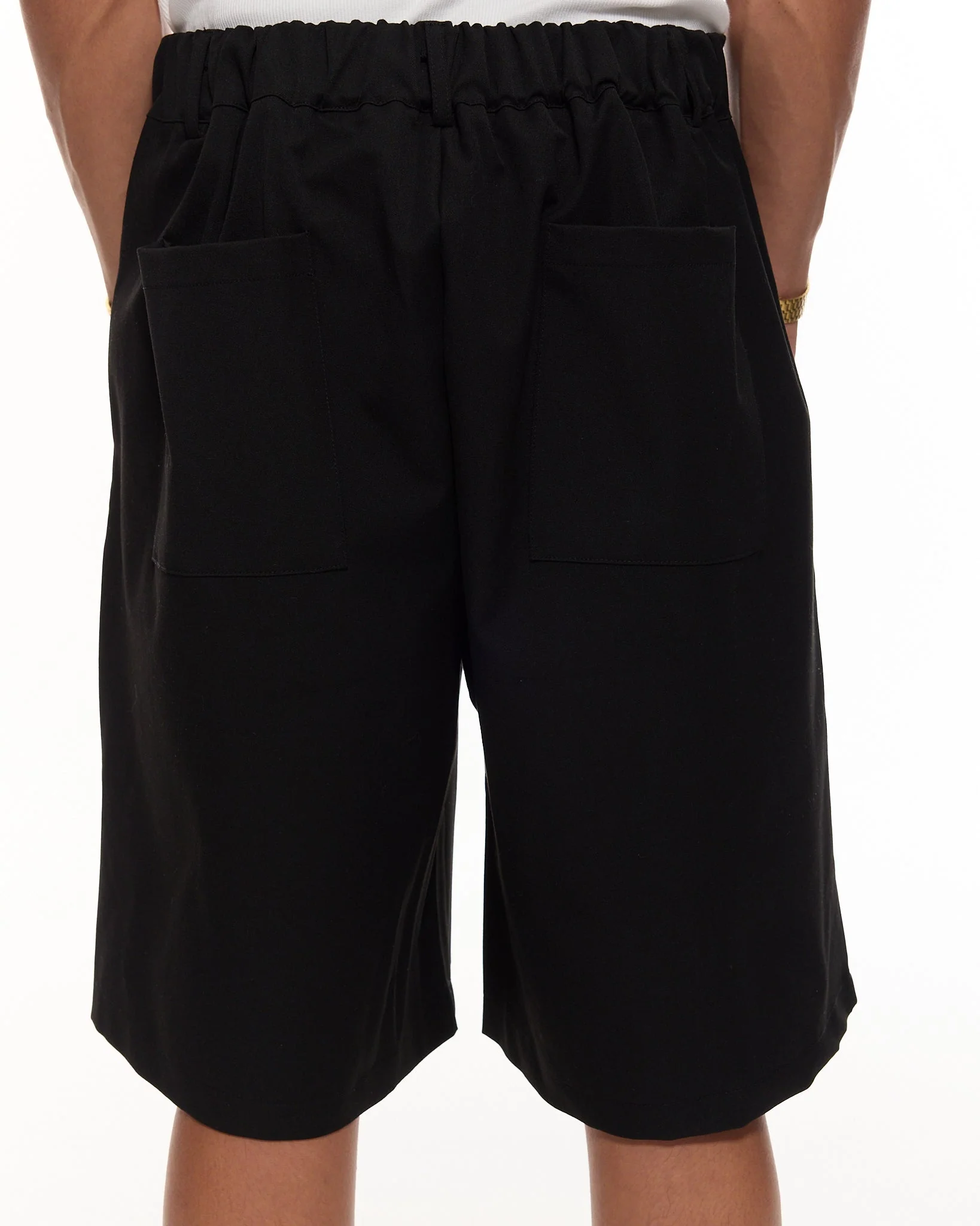 PLEATED SHORTS - BLACK - Image 9