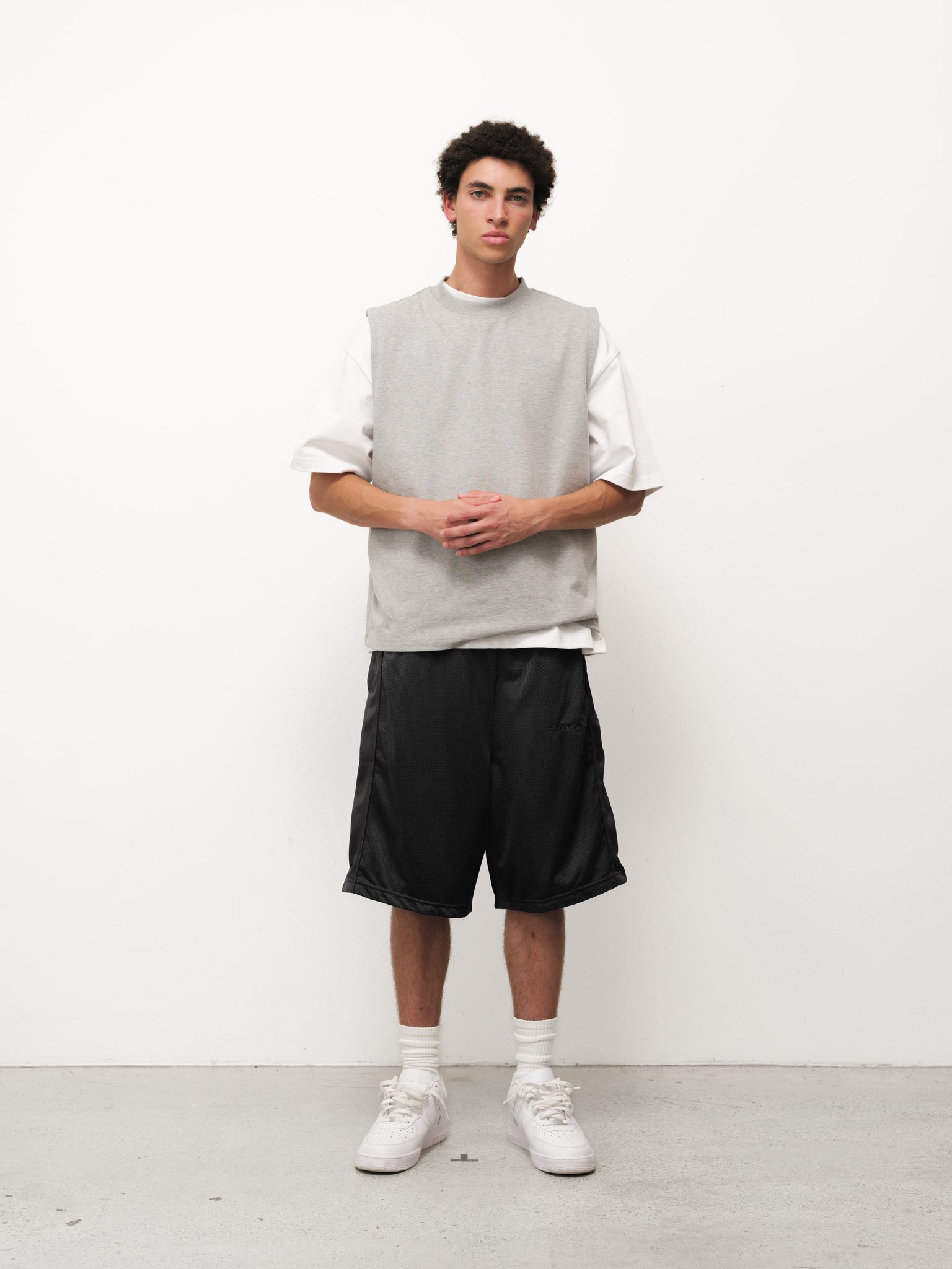 MESH SHORT - BLACK - Image 3