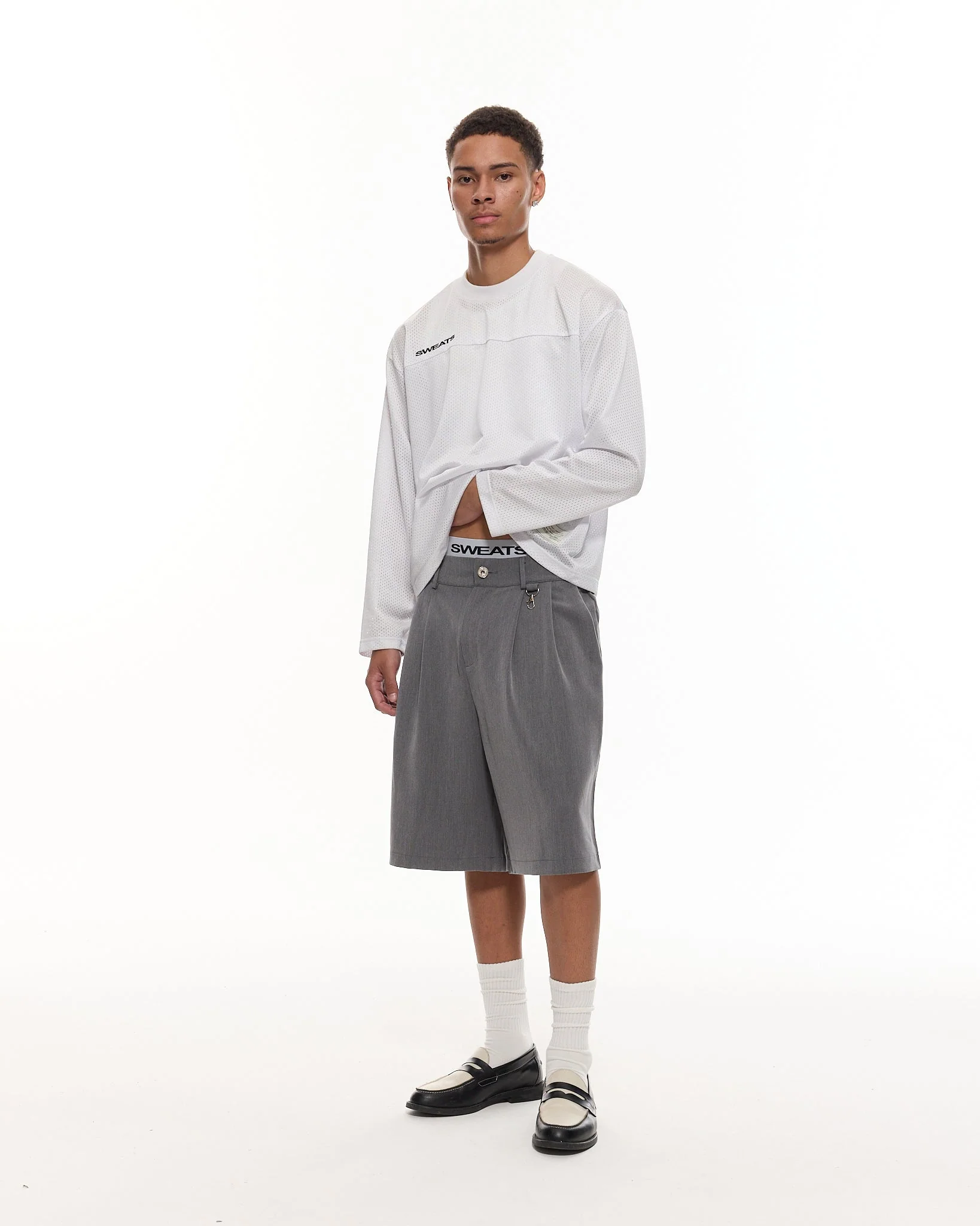 PLEATED SHORTS - GREY - Image 8
